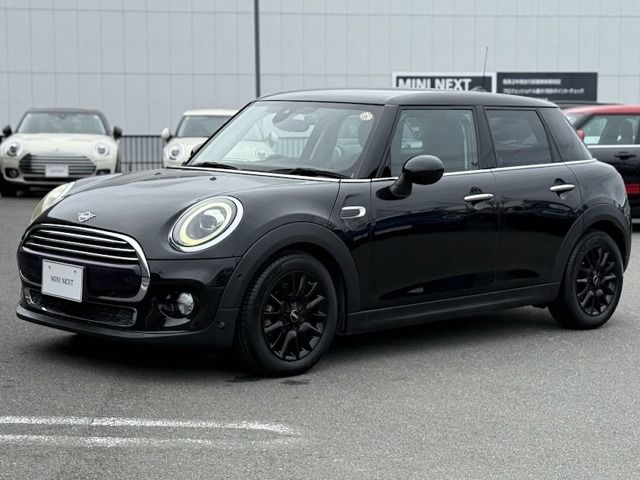 Japanese used car Ref# 1592876 BMW / MINI COOPER 5DOOR