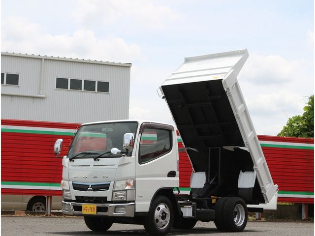 Japanese used car Ref# 1592883 MITSUBISHI / CANTER