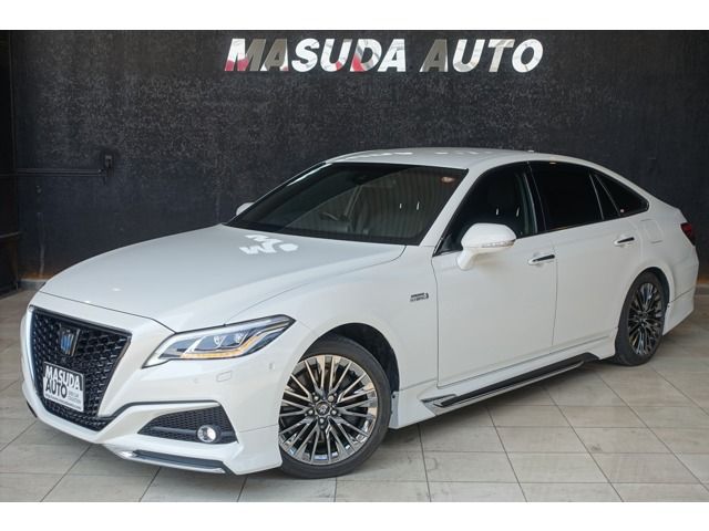 TOYOTA / CROWN sedan hybrid