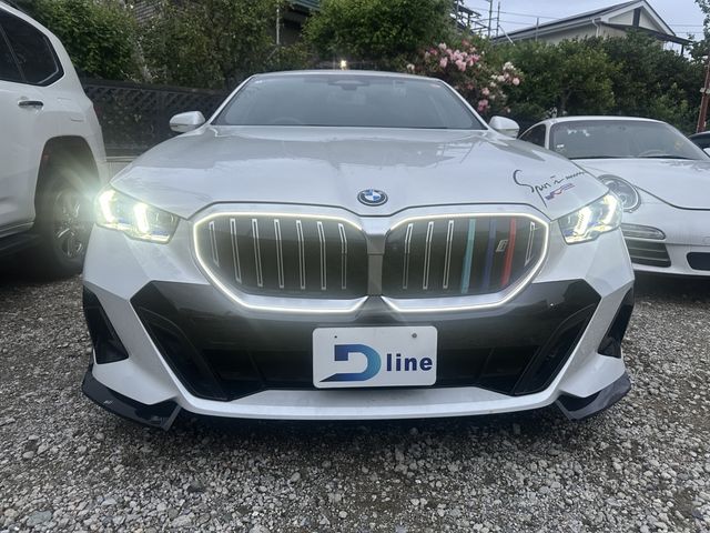BMW / BMW i5