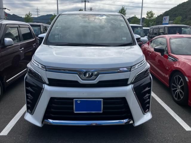 TOYOTA / VOXY