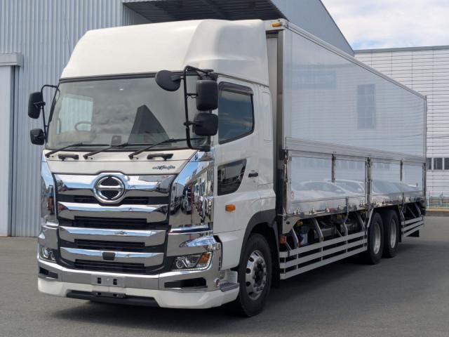 Japanese used car Ref# 1593442 HINO / PROFIA