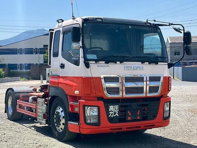 ISUZU / GIGA