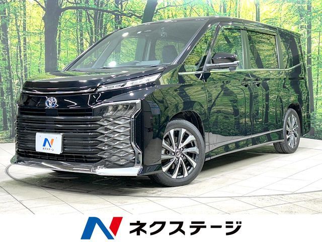 TOYOTA / VOXY HYBRID