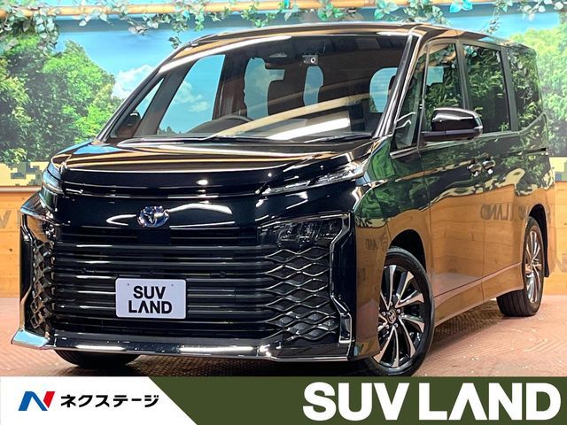 TOYOTA / VOXY HYBRID