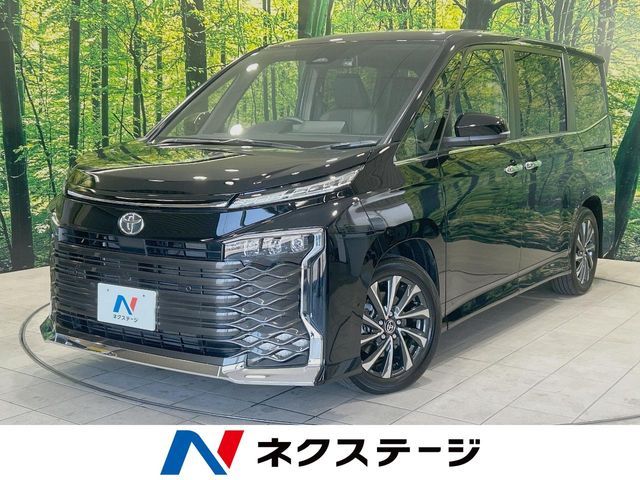 TOYOTA / VOXY HYBRID