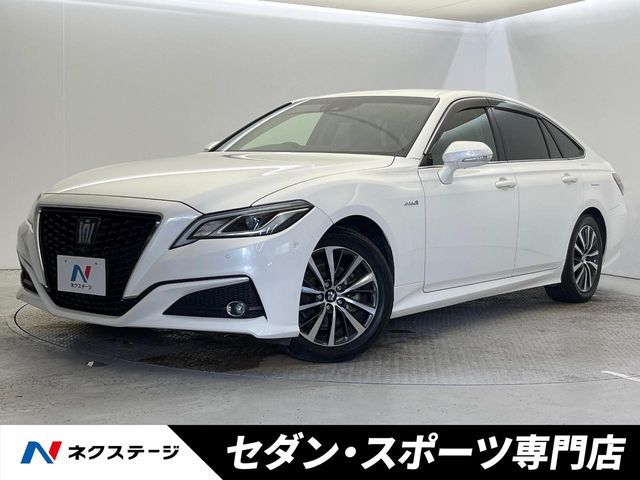TOYOTA / CROWN sedan hybrid