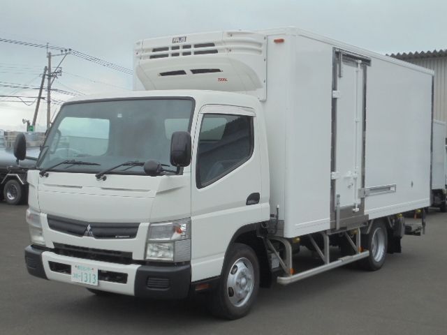 Japanese used car Ref# 1594159 MITSUBISHI / CANTER