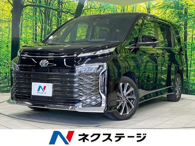 TOYOTA / VOXY