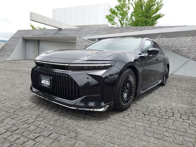 TOYOTA / CROWN sedan hybrid