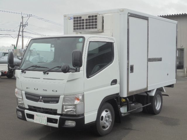 Japanese used car Ref# 1594710 MITSUBISHI / CANTER