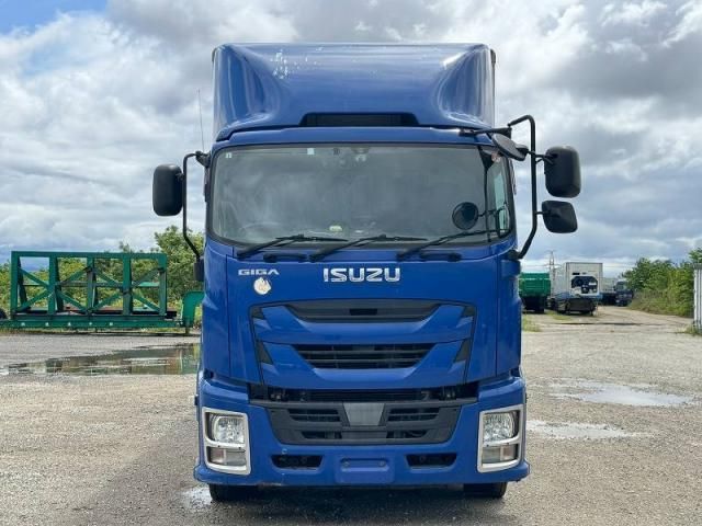 ISUZU / GIGA