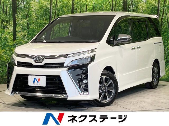 TOYOTA / VOXY