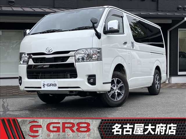 TOYOTA / HIACE van 4WD