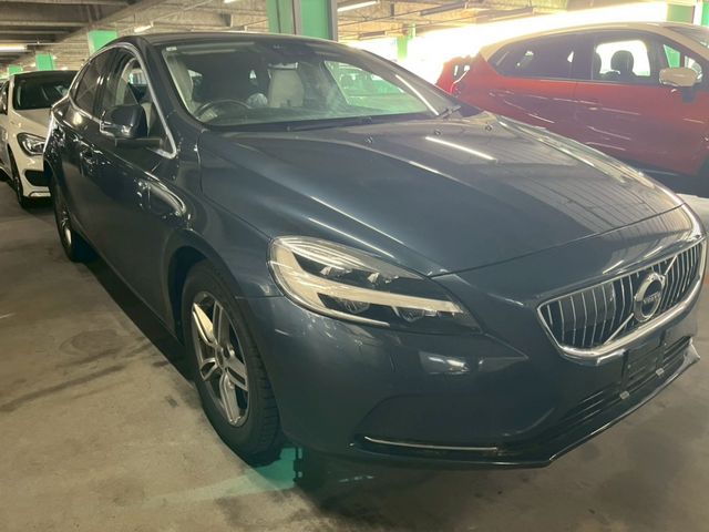 Japanese used car Ref# 1595131 VOLVO / VOLVO V40