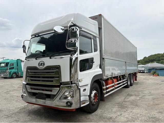 Japanese used car Ref# 1595146 NISSAN DIESEL / Quon