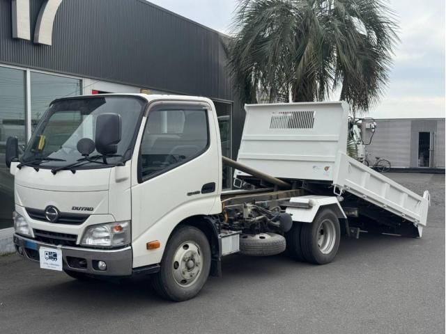 Japanese used car Ref# 1595147 HINO / DUTRO