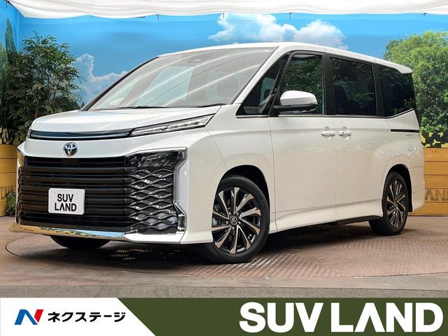 TOYOTA / VOXY HYBRID