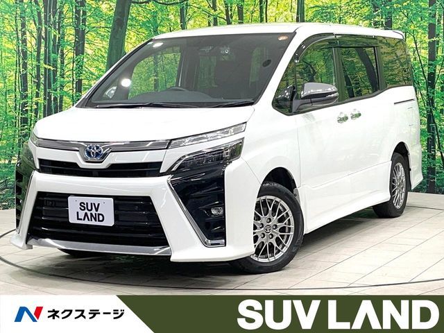 TOYOTA / VOXY HYBRID