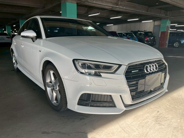 AUDI / AUDI A3 Sedan