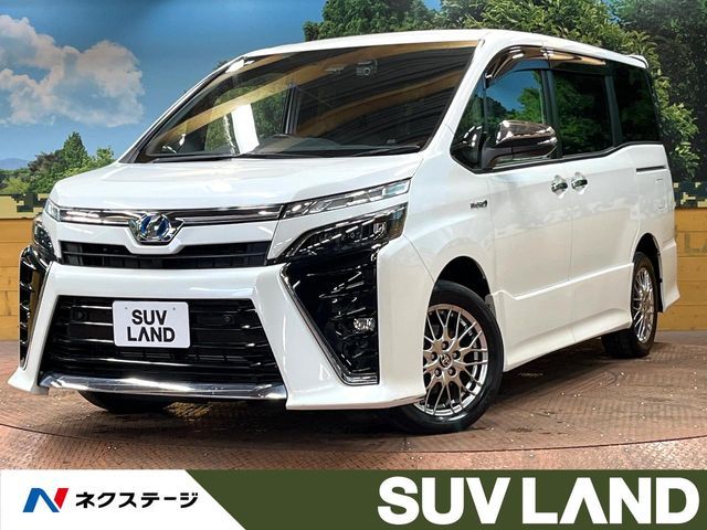 TOYOTA / VOXY HYBRID