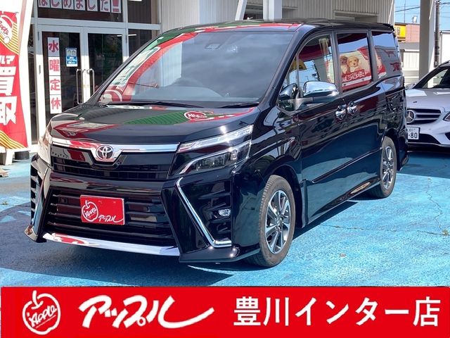 TOYOTA / VOXY