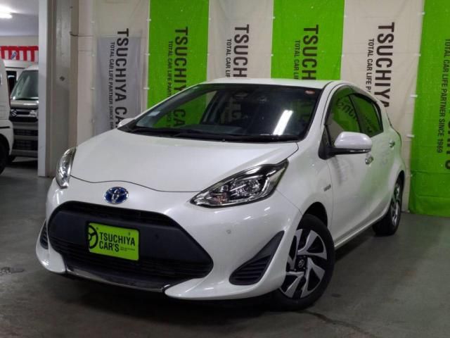 Japanese used car Ref# 1595608 TOYOTA / AQUA