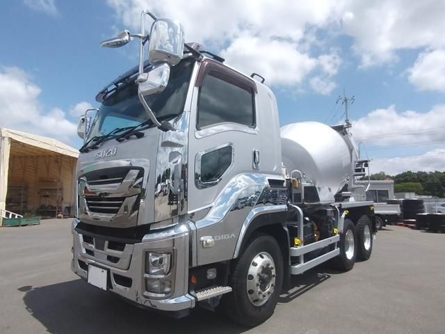 ISUZU / GIGA