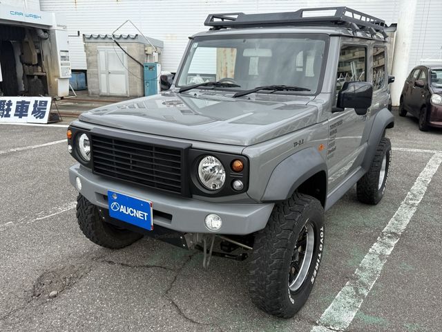 SUZUKI / JIMNY SIERRA