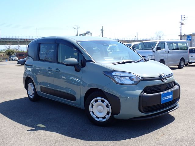 TOYOTA / SIENTA HYBRID