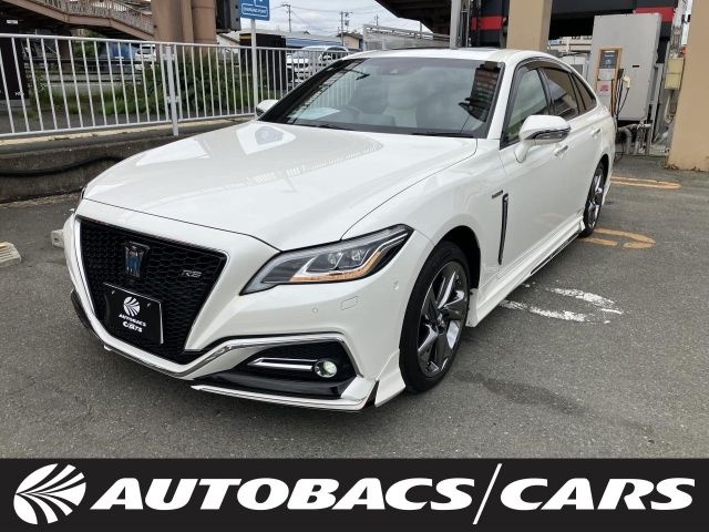 TOYOTA / CROWN sedan hybrid 4WD