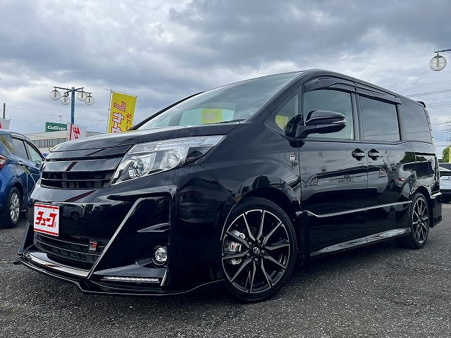 TOYOTA / NOAH