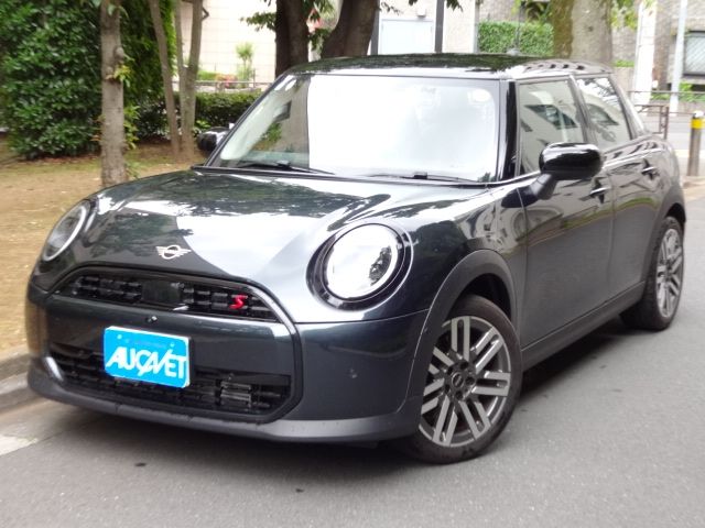 Japanese used car Ref# 1596646 BMW / MINI COOPER 5DOOR