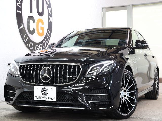 MERCEDES BENZ / MERCEDES AMG E class sedan