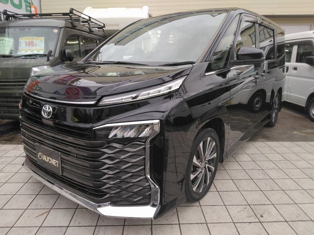 TOYOTA / VOXY