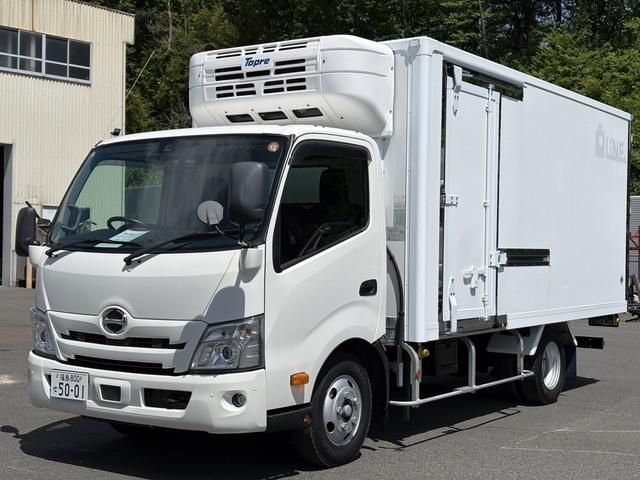 Japanese used car Ref# 1596997 HINO / DUTRO