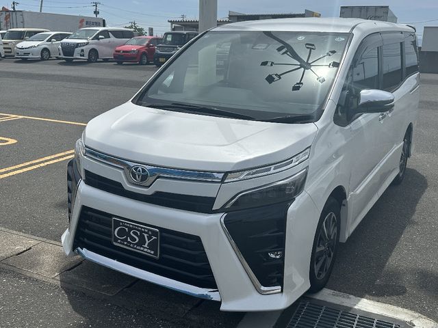 TOYOTA / VOXY