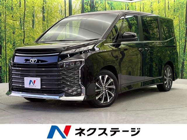 TOYOTA / VOXY HYBRID