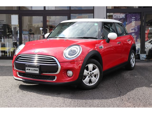Japanese used car Ref# 1597192 BMW / MINI COOPER 5DOOR