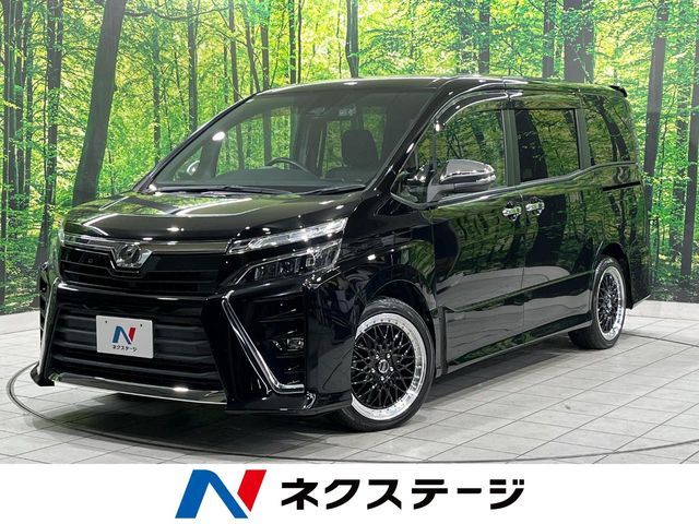 TOYOTA / VOXY