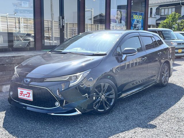 TOYOTA / COROLLA TOURING HYBRID