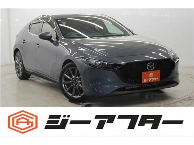 Japanese used car Ref# 1597566 MAZDA / MAZDA3 FASTBACK
