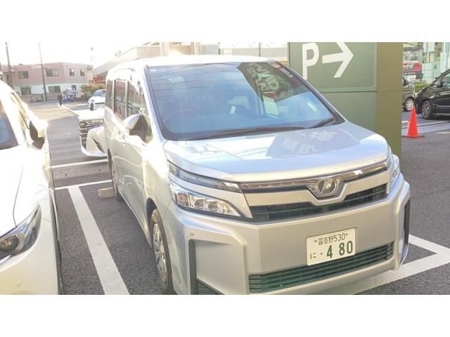 TOYOTA / VOXY