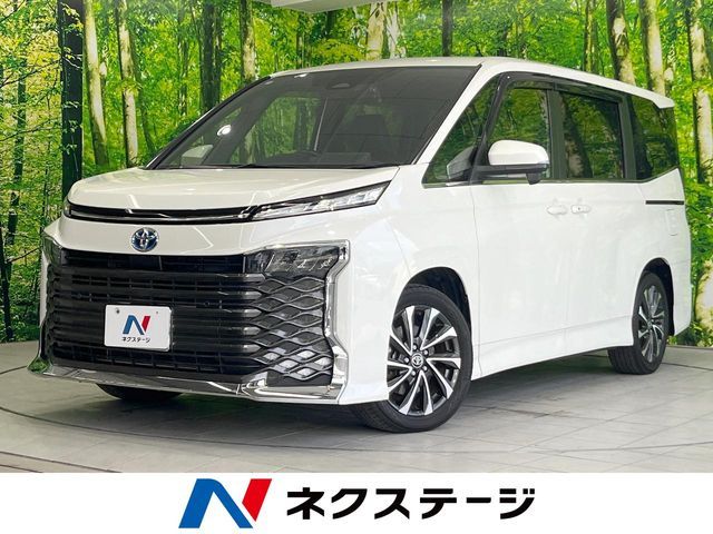 TOYOTA / VOXY HYBRID