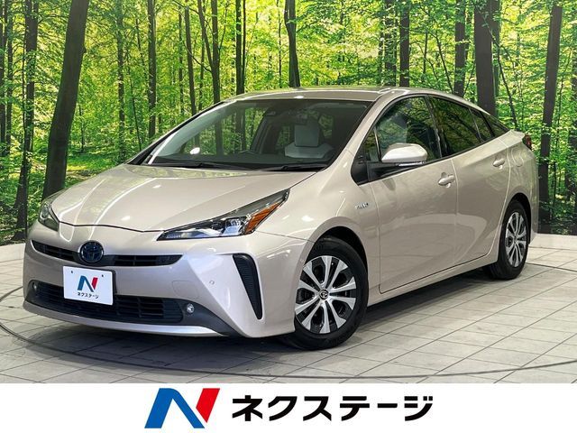 Japanese used car Ref# 1597779 TOYOTA / PRIUS
