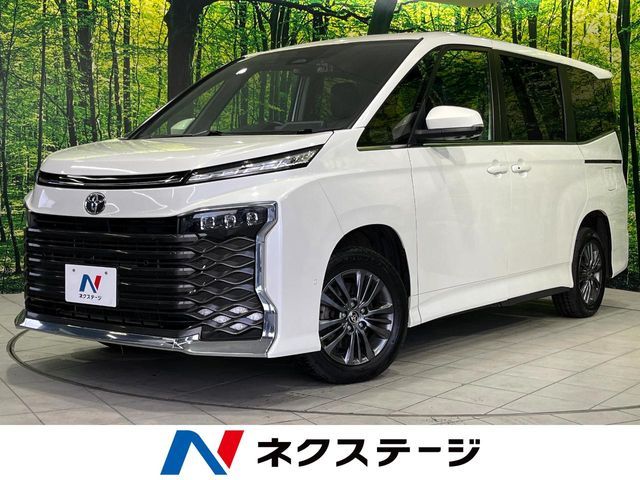 TOYOTA / VOXY 4WD