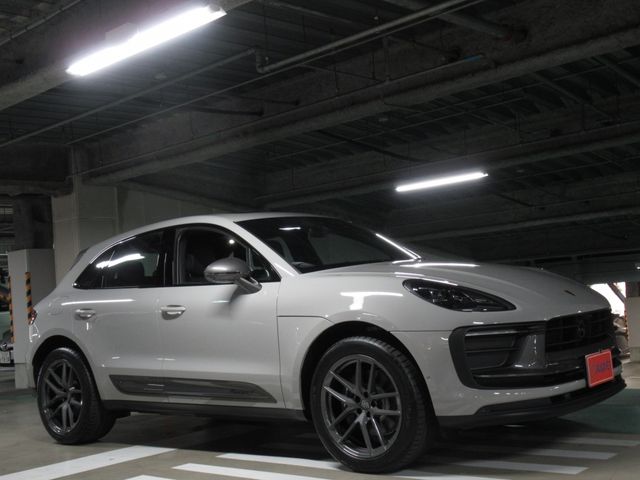 Japanese used car Ref# 1597848 PORSCHE / PORSCHE Macan