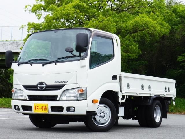 Japanese used car Ref# 1597899 HINO / DUTRO