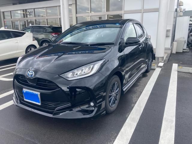 TOYOTA / YARIS HYBRID
