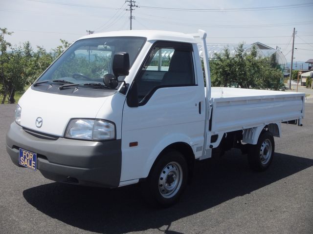 Japanese used car Ref# 1598397 MAZDA / BONGO truck 4WD